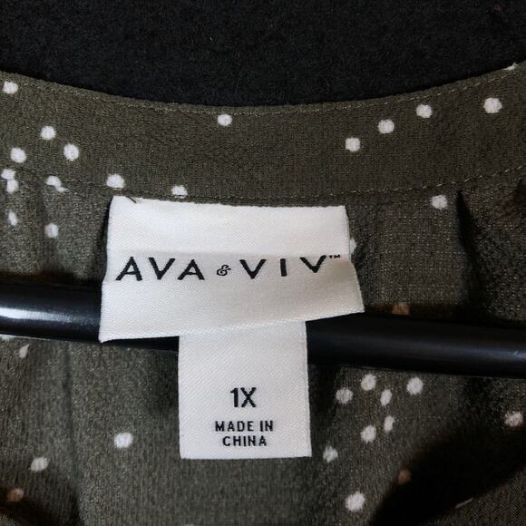 Ava & Viv Womens Blouse Green White Polka Dot Sleeveless Henley Stretch 1X - Picture 6 of 12